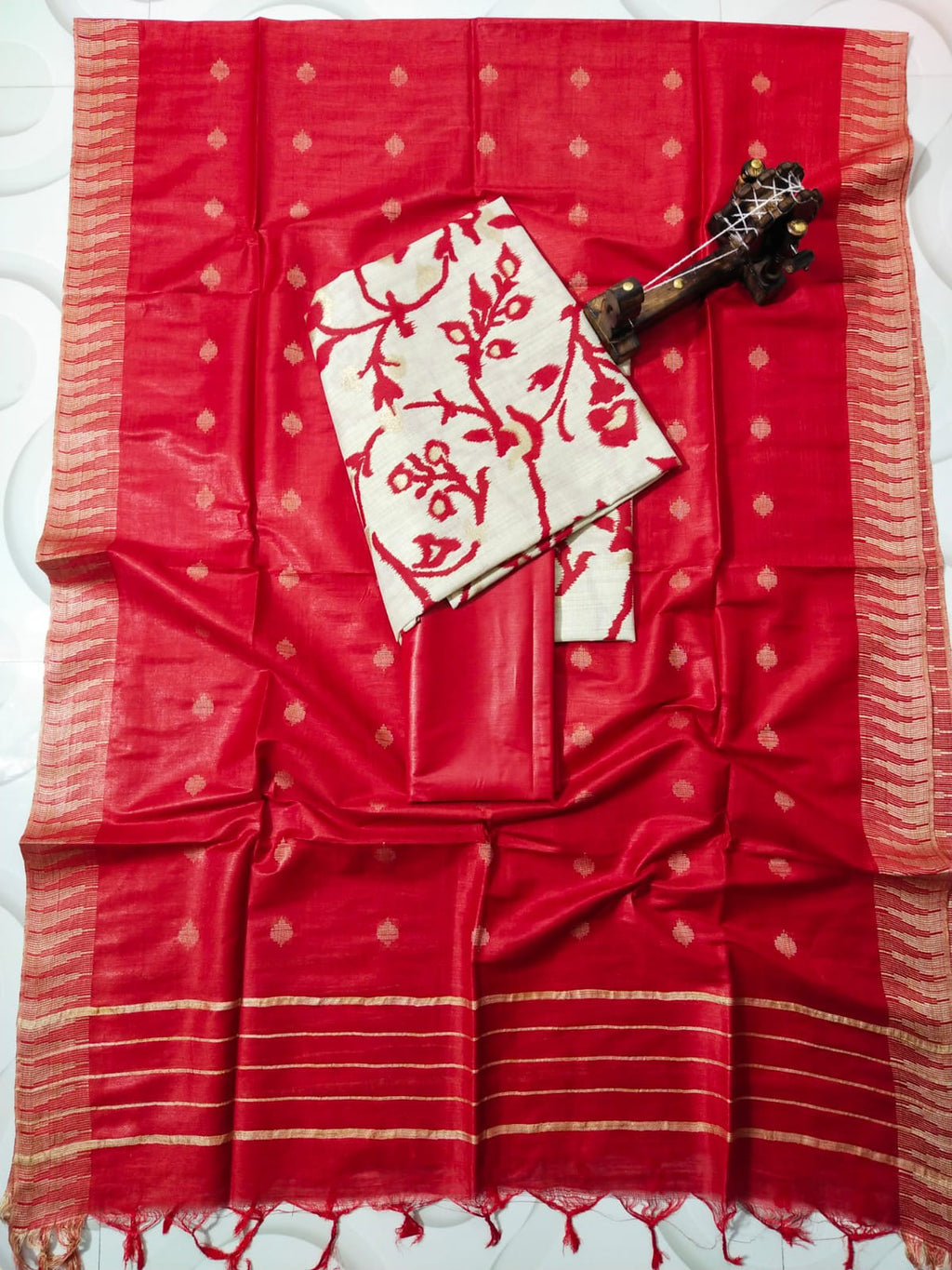 Gold print Suit (unstiched dress materials)